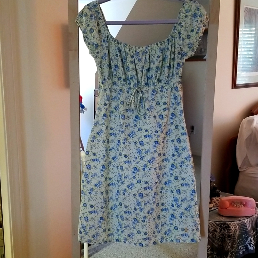 💐VINTAGE RARE MODA INTERNATIONAL VICTORIA  SECRET FLORAL DRESS💐